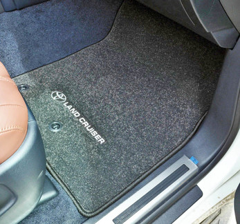 Коврики на Toyota Land Cruiser 200 2007 - 2021 в Грозном