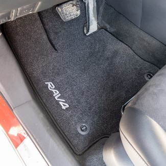 Ворсовые коврики на Toyota Rav4 V 2018 - 2025 в Грозном