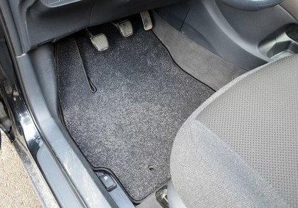 Ворсовые коврики на Toyota Auris I 2006 - 2012 в Грозном