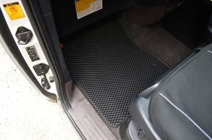 Ворсовые коврики на Toyota Porte II 2012 - 2020 в Грозном