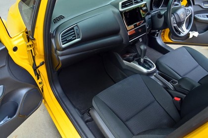 Ворсовые коврики на Honda Fit III 2013 - 2020 в Грозном