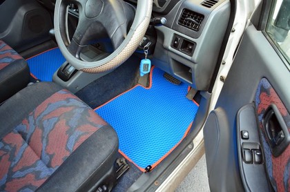 Коврики на Nissan Kix 2008 - 2012 в Грозном