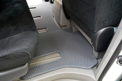 Ворсовые коврики на Toyota Alphard (H10) 2002 - 2008 в Грозном