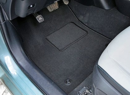 Ворсовые коврики на Toyota Prius (50) 2015 - 2023 в Грозном