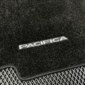 Коврики на Chrysler Pacifica II 2016 - 2025 в Грозном