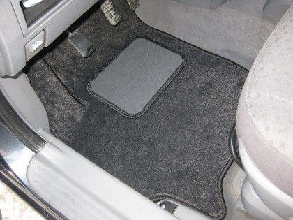 Ворсовые коврики на KIA Carens I 1999 - 2006 в Грозном
