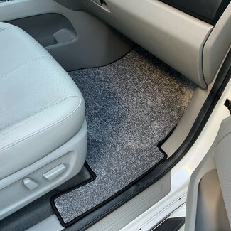 Ворсовые коврики на KIA Carnival III 7 мест 2014 - 2021 в Грозном Ворсовые коврики на KIA Carnival III 7 мест 2014 - 2021 в Грозном