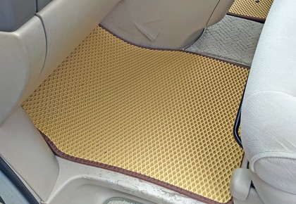 Ворсовые коврики на Toyota Alphard (H10) 2002 - 2008 в Грозном