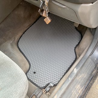 Коврики на Mitsubishi Diamante II 1995 - 2005 в Грозном