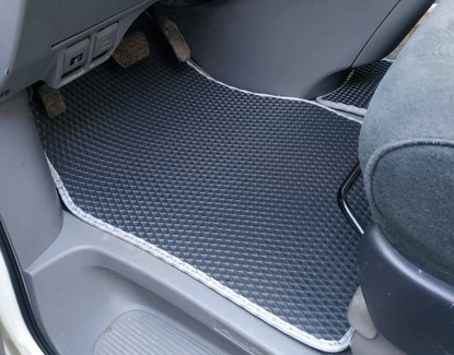 Ворсовые коврики на Toyota Alphard (H10) 2002 - 2008 в Грозном