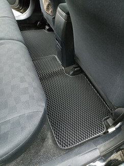 Ворсовые коврики на Toyota Corolla Axio (E14) 2006&nbsp;-&nbsp;2012 в Грозном