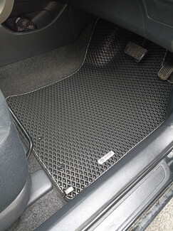 Ворсовые коврики на Toyota Corolla Axio (E14) 2006&nbsp;-&nbsp;2012 в Грозном