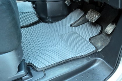 Ворсовые коврики на Nissan Serena (C26) 2010 - 2016 в Грозном