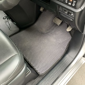 Коврики на Toyota Voxy (R80) 2014 - 2021 в Грозном