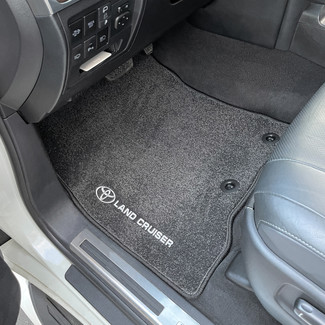 Коврики на Toyota Land Cruiser 200 2007 - 2021 в Грозном