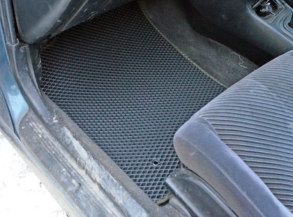Ворсовые коврики на Toyota Sprinter Marino 1992 - 1997 в Грозном