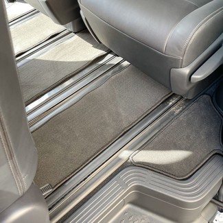 Ворсовые коврики на Toyota Hiace (H300) 2019 - 2025 в Грозном