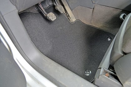 Коврики на Volkswagen Touran 2003 - 2015 в Грозном