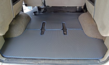 Ворсовые коврики на Mitsubishi Delica 4 1994 - 2007 в Грозном