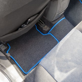 Коврики на Ford Focus II 2005 - 2011 в Грозном