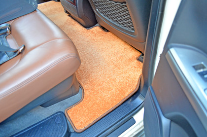 Коврики на Toyota Land Cruiser 200 2007 - 2021 в Грозном