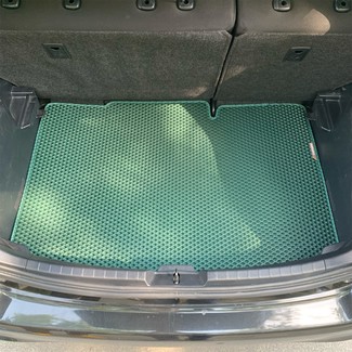 Коврики на Toyota Vitz III 2010 - 2020 в Грозном