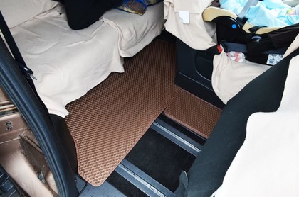 Ворсовые коврики на Nissan Serena (C26) 2010 - 2016 в Грозном