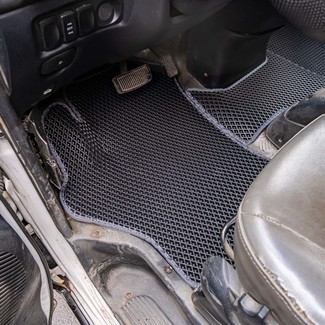 Ворсовые коврики на Hyundai Starex 1996 - 2007 в Грозном