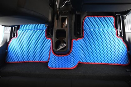 Ворсовые коврики на Suzuki Jimny IV 2018 - 2025 в Грозном