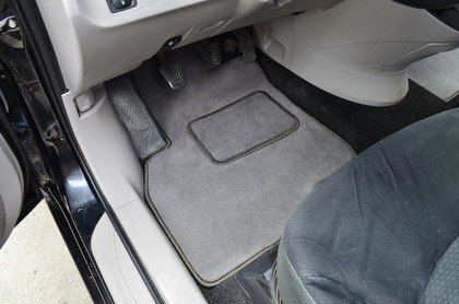 Коврики на Mitsubishi Grandis 2003 - 2009 в Грозном