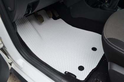 Коврики на Renault Duster I 2011 - 2021 в Грозном