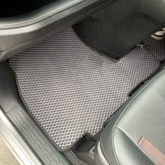 Коврики на Toyota Voxy (R80) 2014 - 2021 в Грозном
